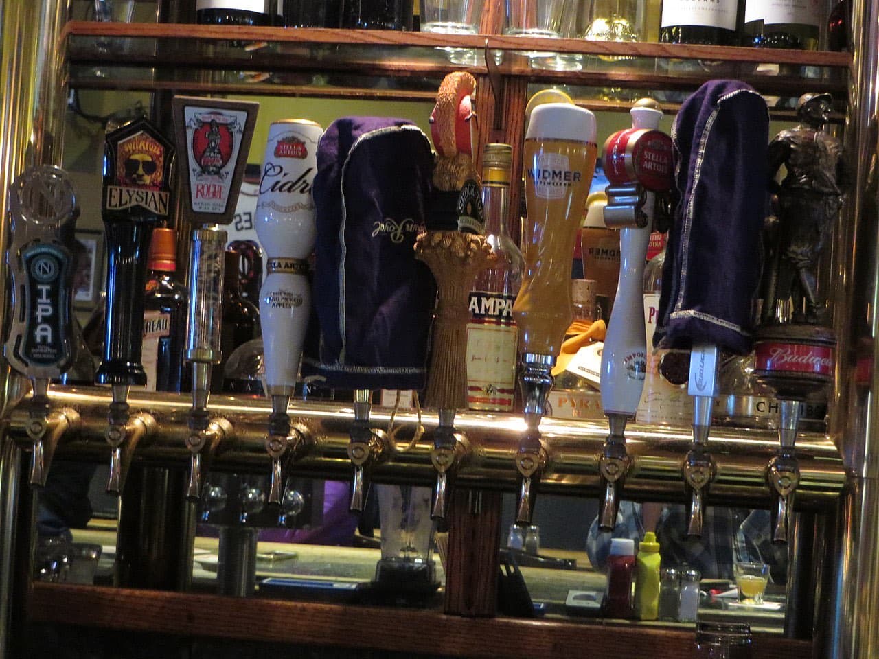Craft beer and live beats: India's microbrewery music culture