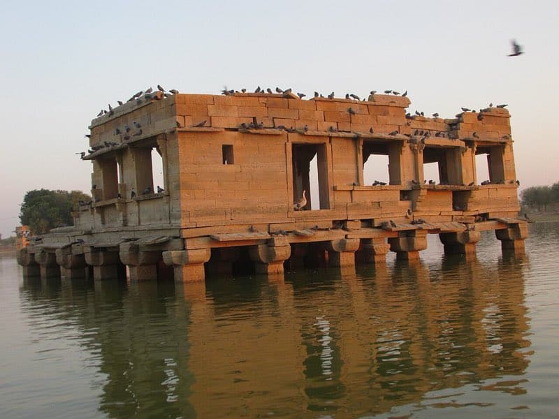 Gadisar Lake