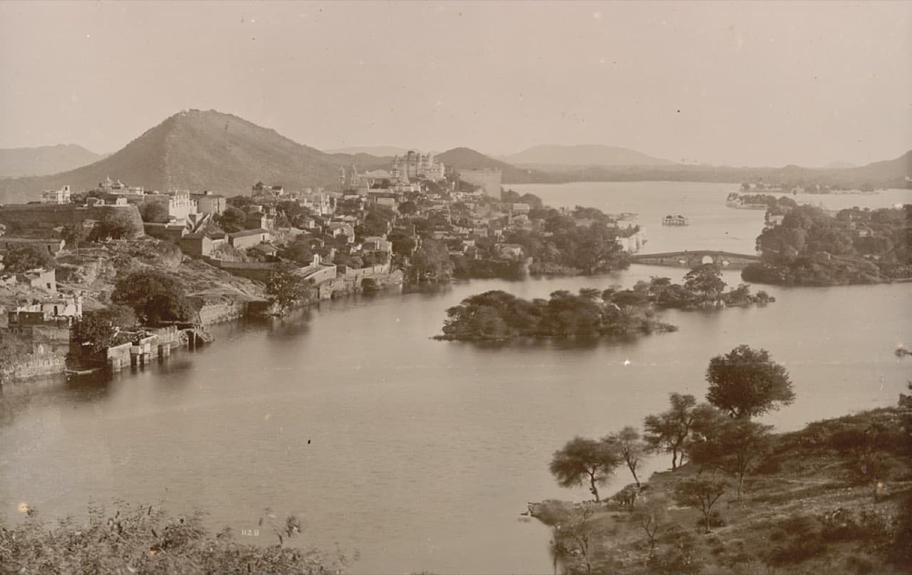 Udaipur Rooftop Cafés, Udaipur